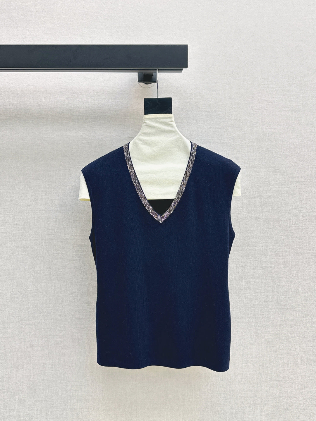 25fw v-neck vest