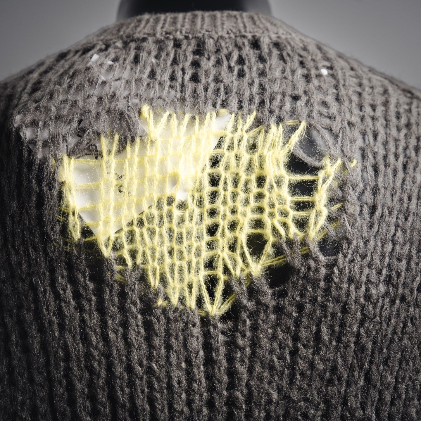 25fw hollow sweater