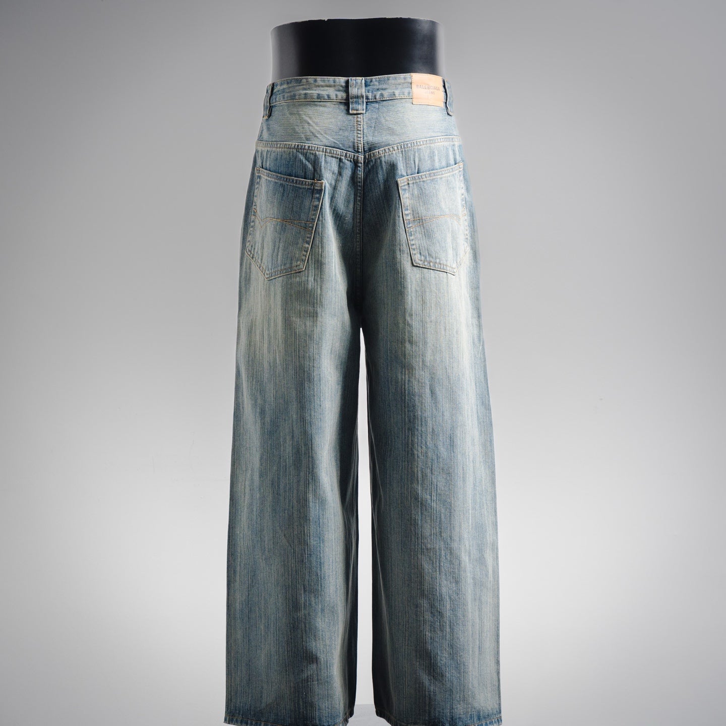 25fw embroidered jeans